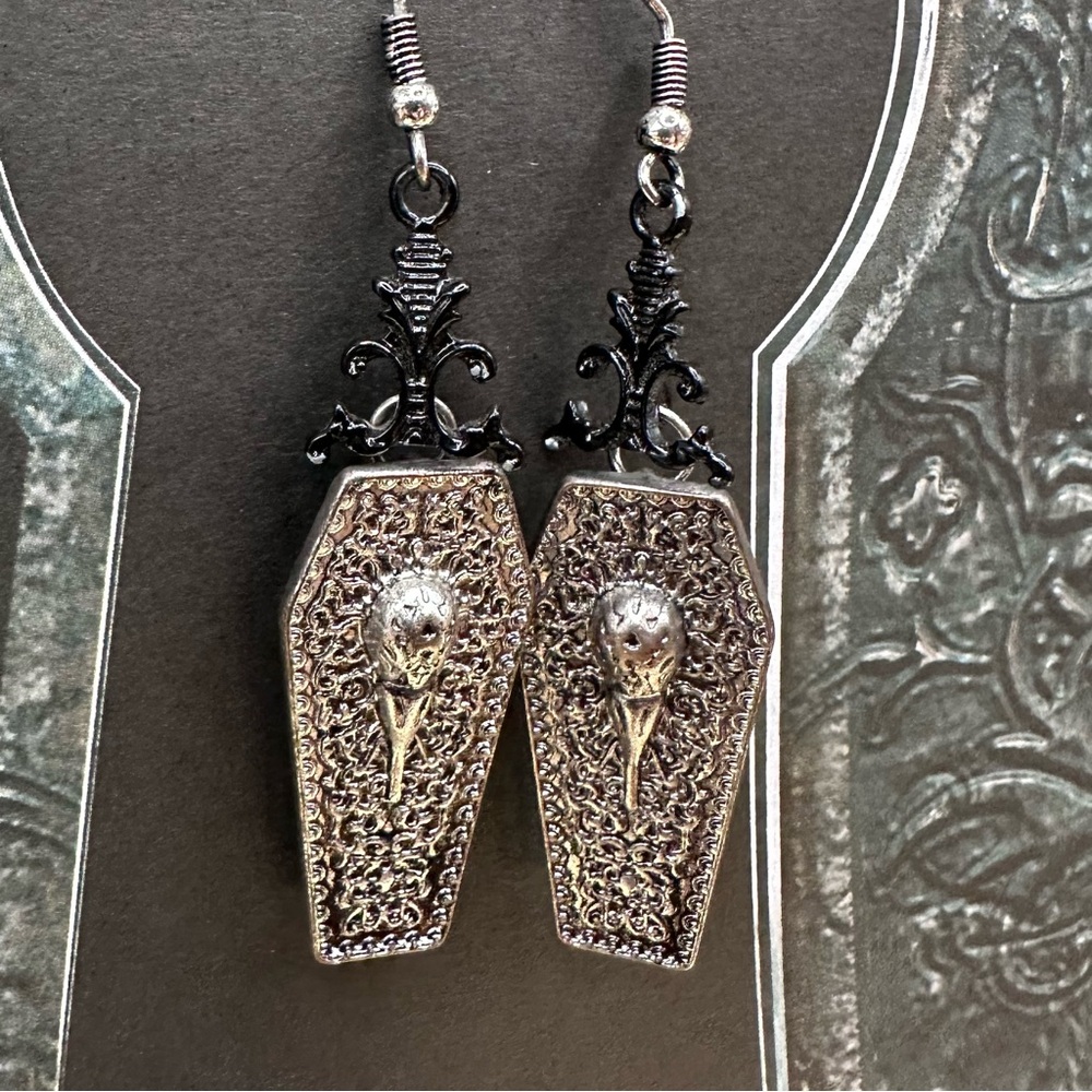 Gothic Coffin Dangle Earrings in Silver and Black - Picture 5 of 6